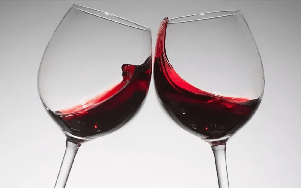 黄瓜视频软件下载应该怎样搭配酒杯